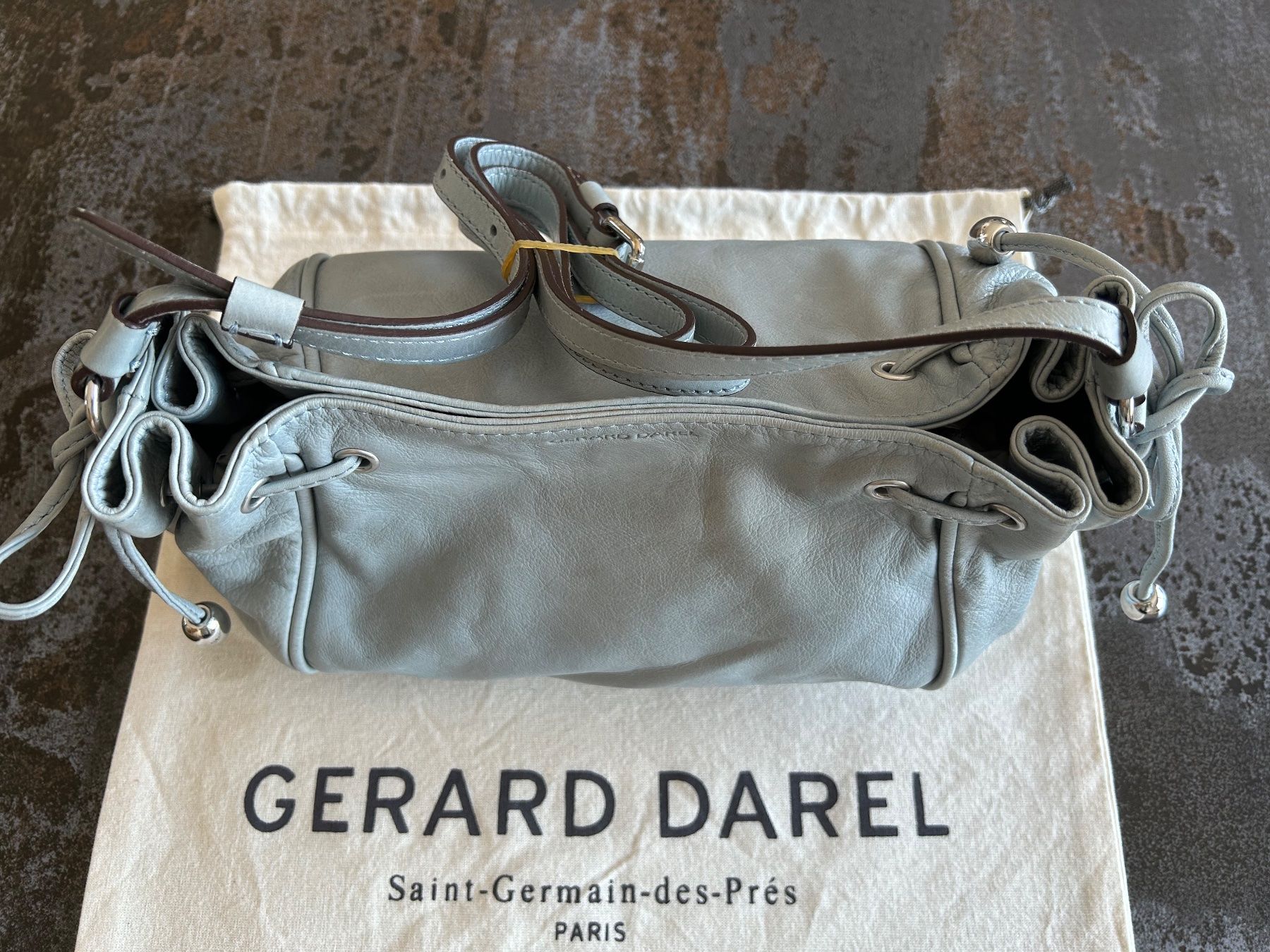 Gérard Darel Borse da donna: Sac à bandoulière Gérard Darel – Usato da Treyvaux venduto da etagne 3