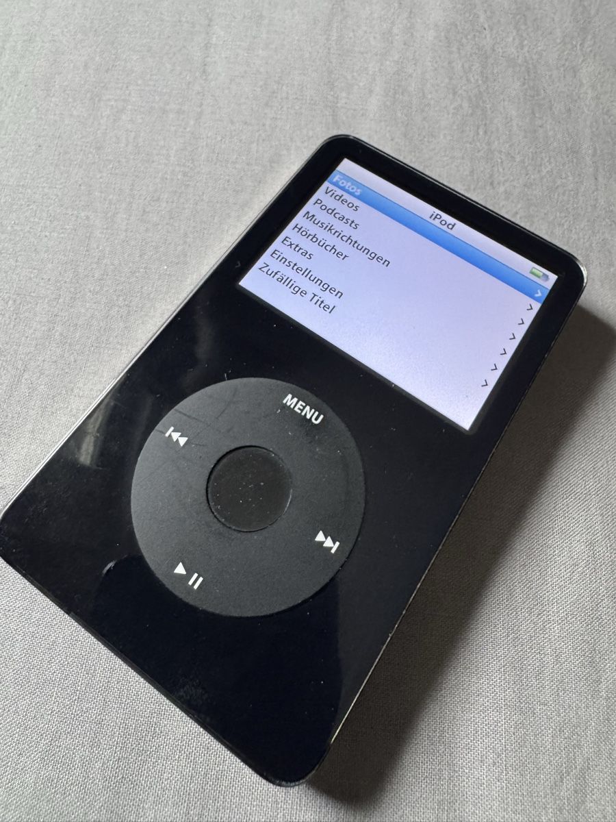 Apple Tragbarer Mediaplayer: iPod classic  – Gebraucht aus Biel/Bienne von Baol1