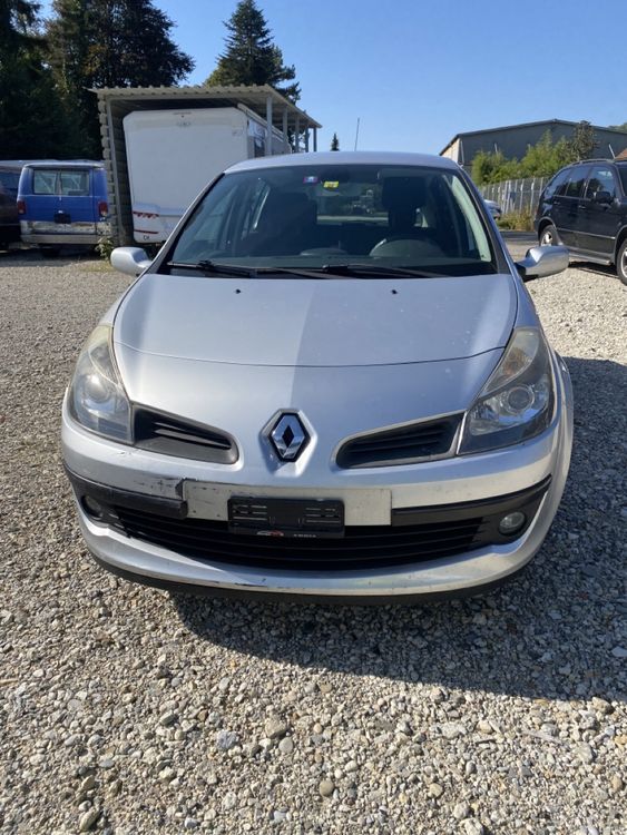 Renault Clio Automat Kaufen auf Ricardo