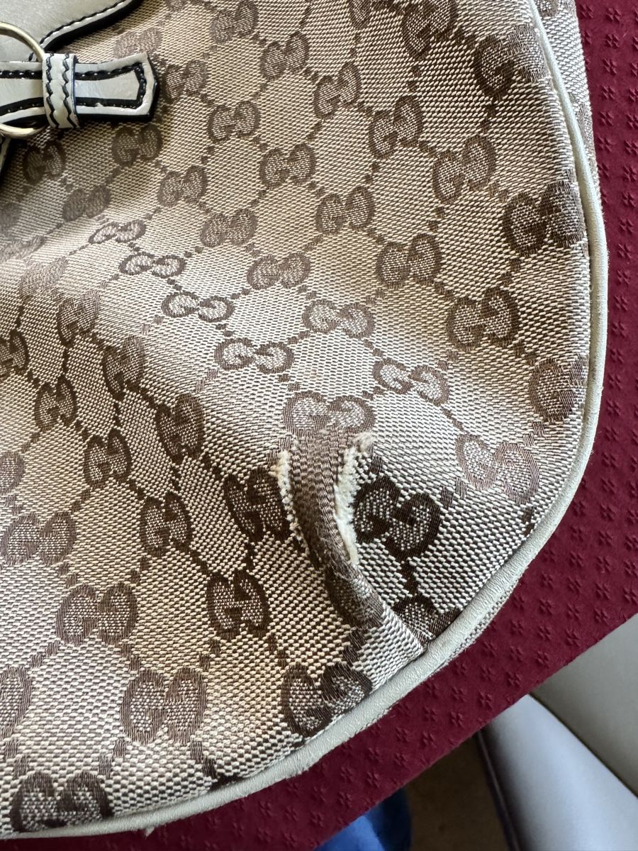 Gucci Borse da donna: Sac Gucci authentique GG Canvas beige – Difettoso da Forel (Lavaux) venduto da Mivrec.1823 1