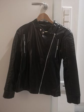 ***NEU*** Vendo giacca S