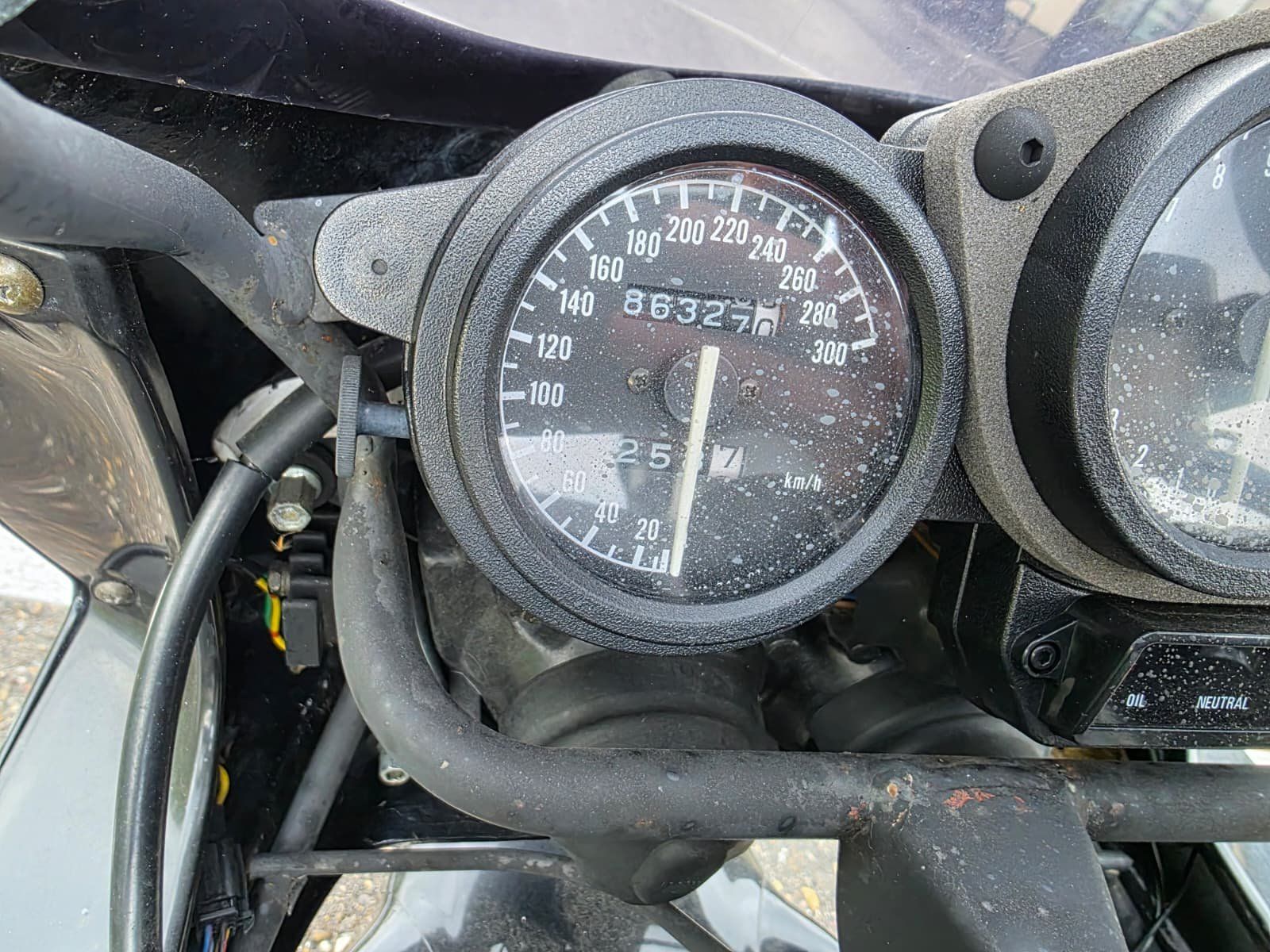 Yamaha Strada: Yamaha FZR 1000 – Usato da Frauenfeld venduto da Amazon08 3