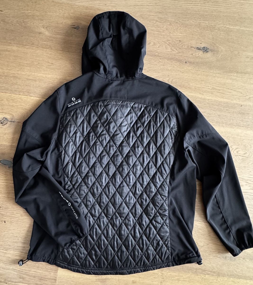 Giacche: Softshell Jacke Cutting Edge schwarz Grösse 48 – Usato da Kehrsatz venduto da Adrenalina1 2