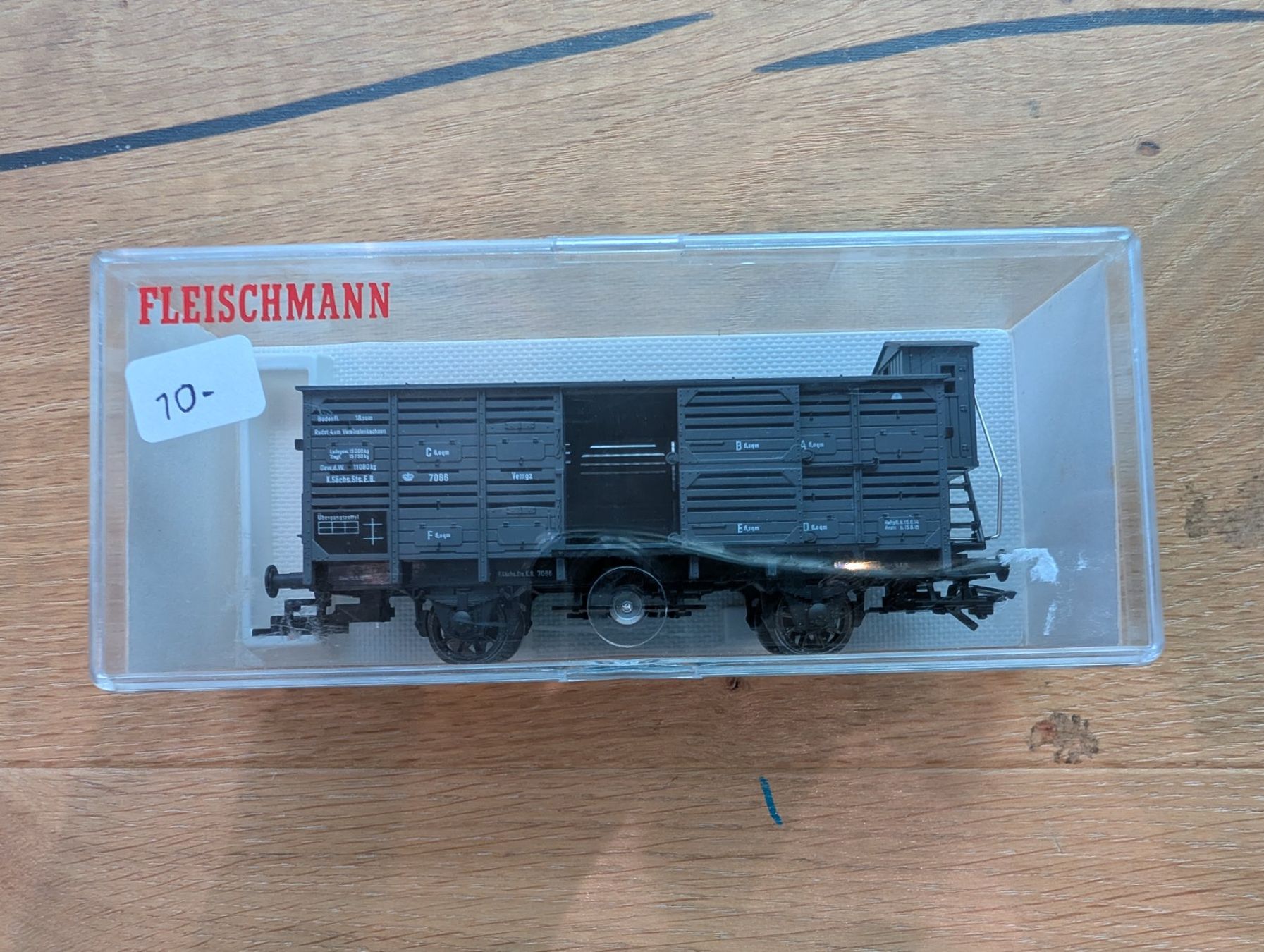 Fleischmann Modellini di ferrovie: Fleischmann 6er Set Güterwagen – Usato da Gränichen venduto da inn_5v76 2