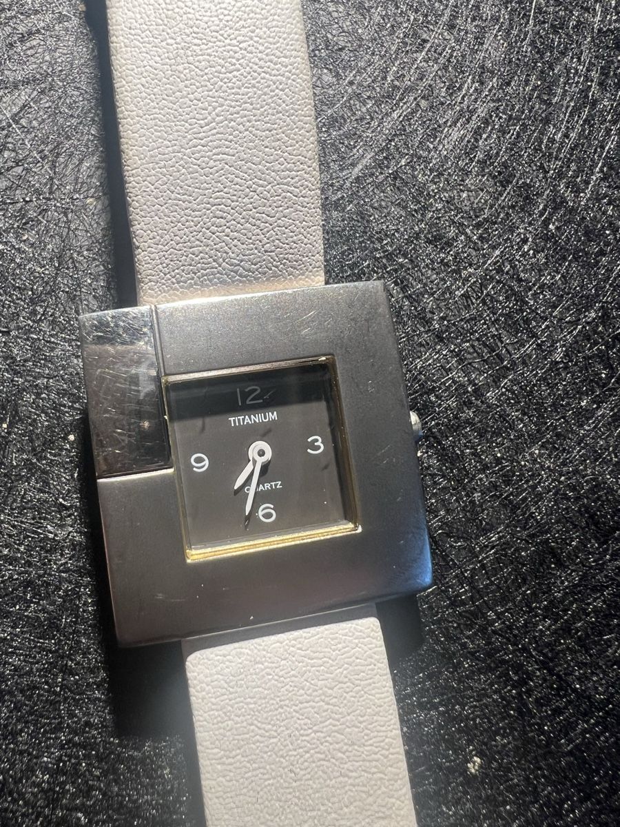 Uhren: Elixa Titanium Uhr – Gebraucht aus Laufen von groove60