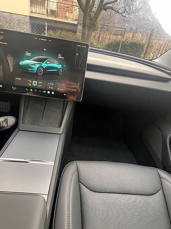 Automobili: Tesla model 3 – Usato da Biasca venduto da mau_tkq6 3
