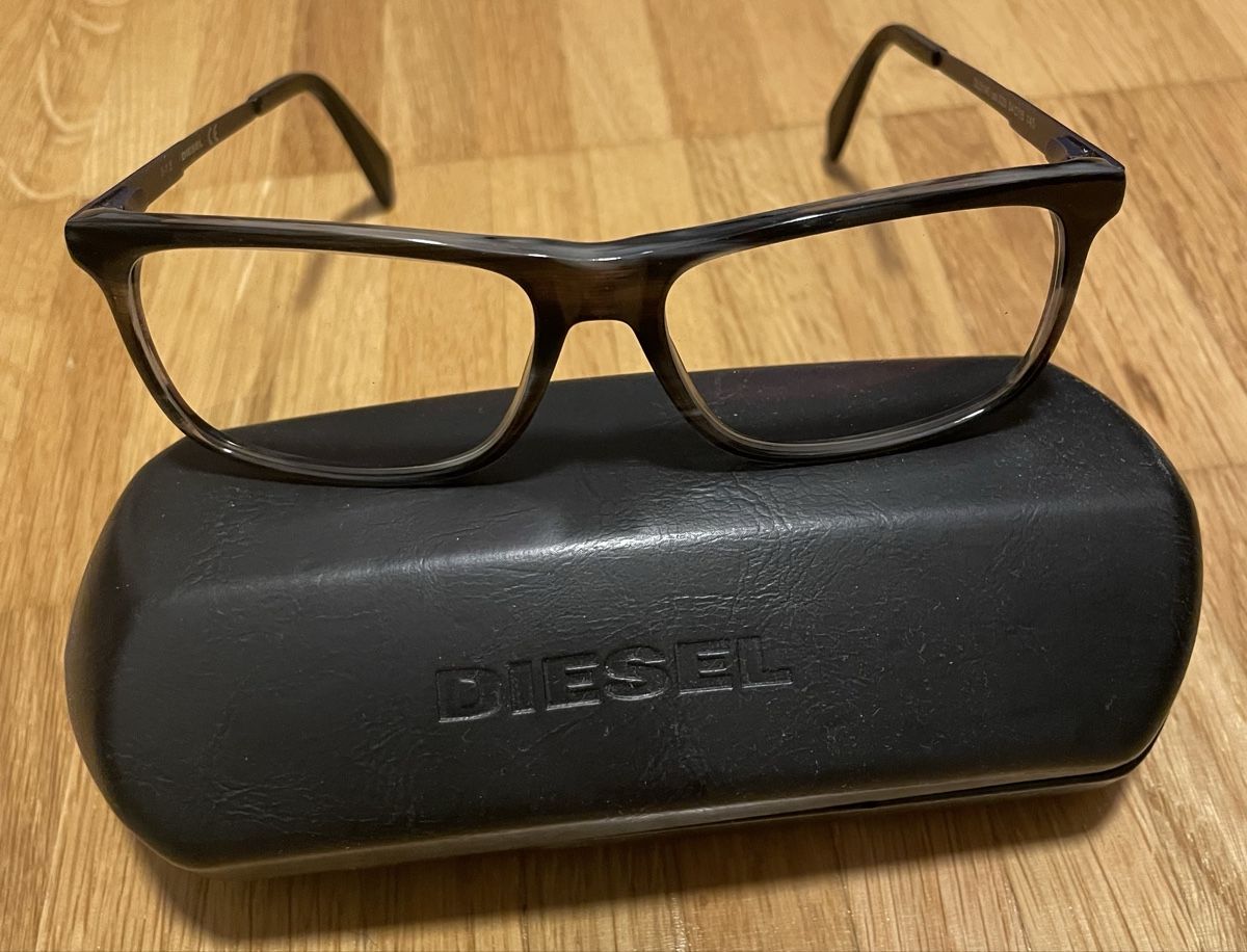 Diesel Brillen & Gläser: Brillengestell von Diesel – Gebraucht aus Moosseedorf von kordi01