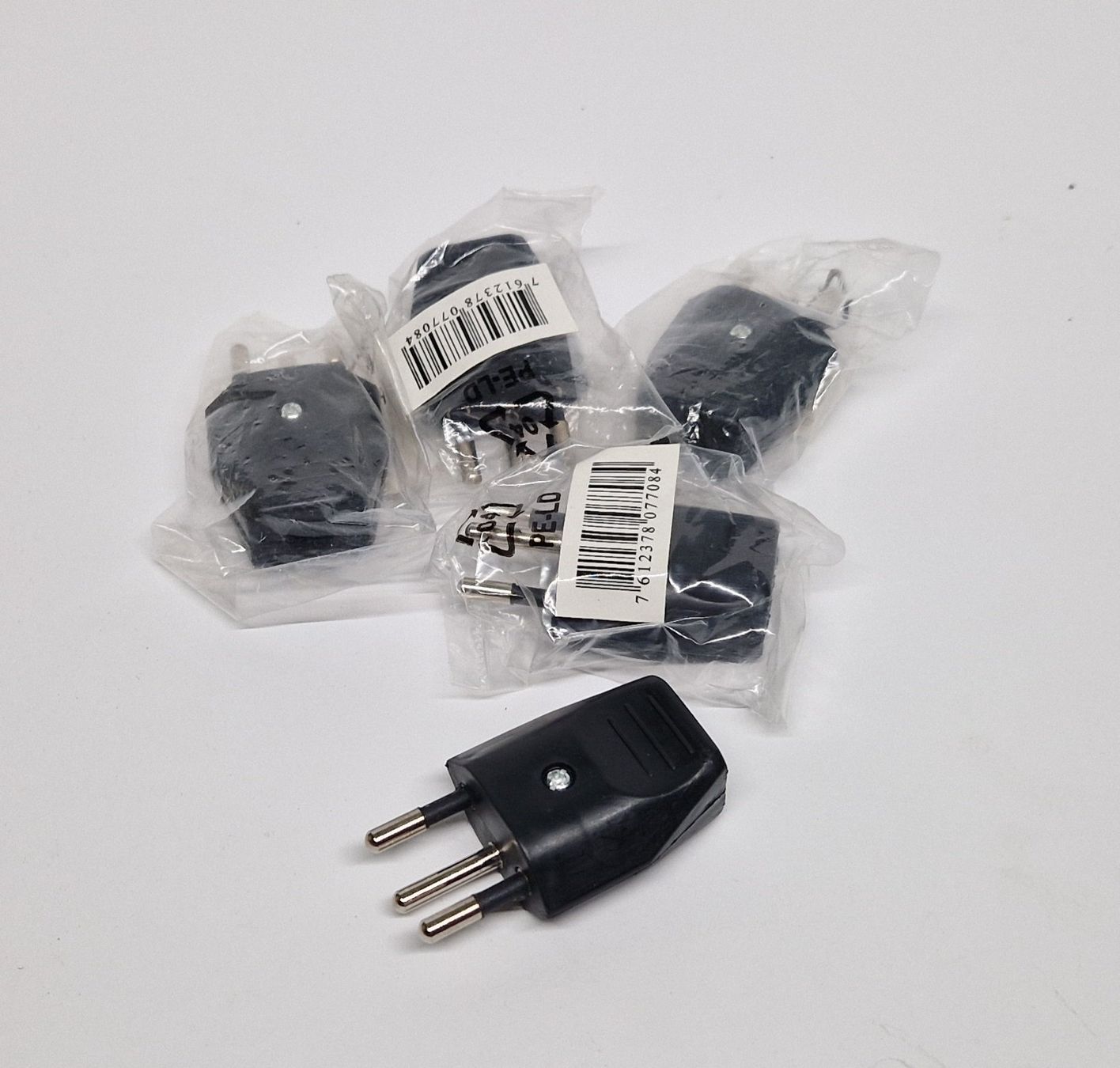 Spine: Stecker T12 4 Stück schwarz – Nuovo (secondo la descrizione) da Untersiggenthal venduto da Coca-Cola