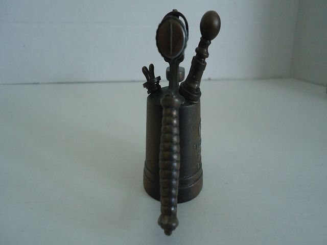 Taille-crayons: PLAY ME Bleistiftspitzer "BRENNER" – D'occasion à Ergisch par Haemmerli59 1