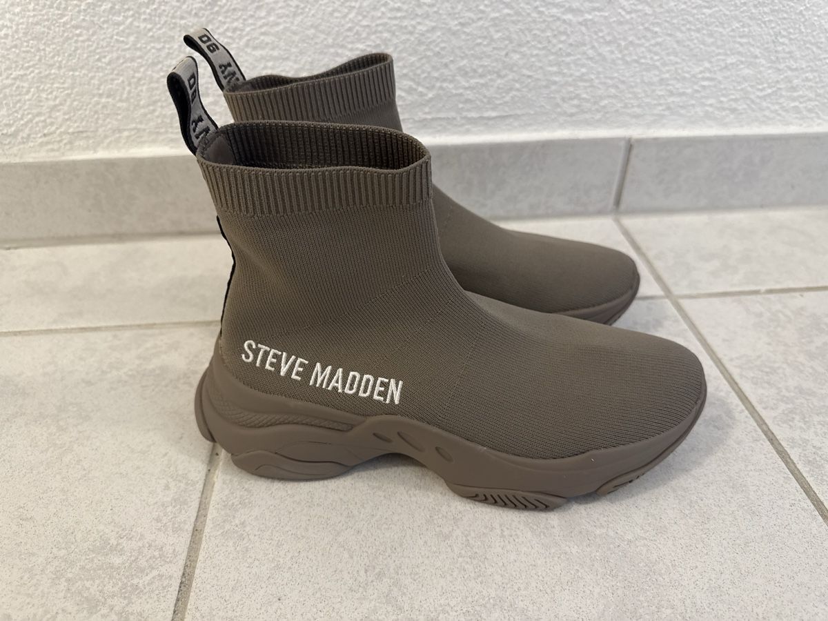Steve Madden Damenschuhe: Steve Madden – Neu (gemäss Beschreibung) aus rotkreuz von tijana0504