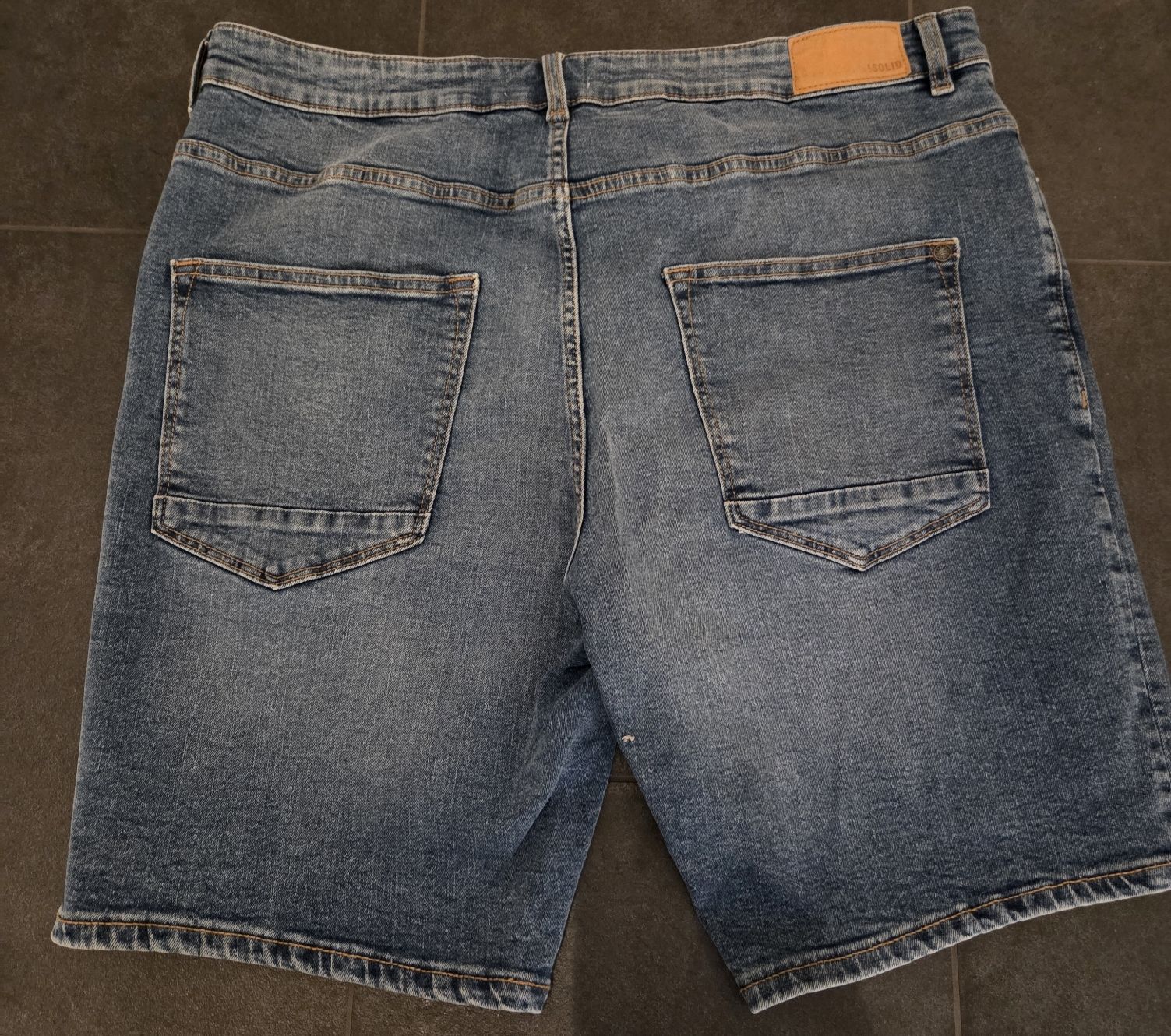 Jeans: !Solid Jeans Shorts, Regular Fit, Grösse XL – Usato da Konolfingen venduto da Siggi_wulle 2