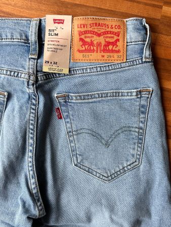 Levi's Jeans 511, hellblau, neu mit Original-Etiketten 29x32