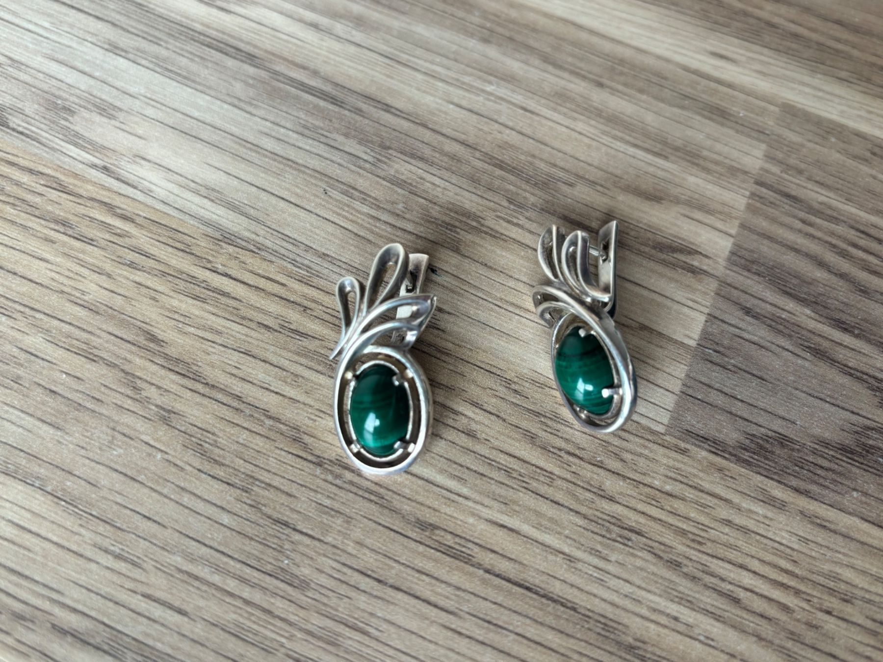 Orecchini pendenti & Orecchini a lobo: Rare Malachite from Urals/Russia & 925 silver – Nuovo (secondo la descrizione) da St-George venduto da elena27 1