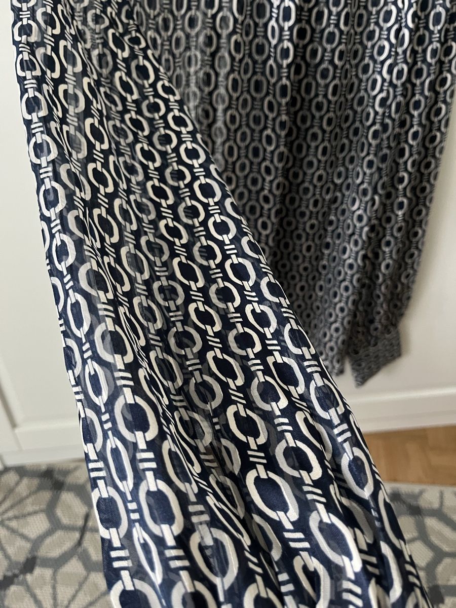 H&M Camicette: elegante Bluse mit Stehkragen – Nuovo (secondo la descrizione) da Allschwil venduto da eyl_bb8q 3