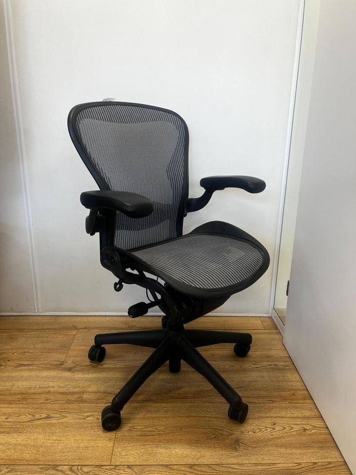 Herman Miller Sedie: Herman Miller Aeron Carbon Full Option – Usato da Purmerend venduto da Offeco 6