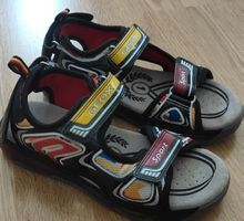 Sandales garçon Geox sportives, taille 33 - comme neuves!