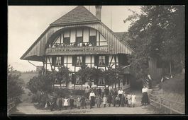 Foto-AK Wald, Ferienheim, davor Kinder u