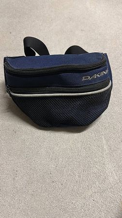 Dakine Bauchtasche