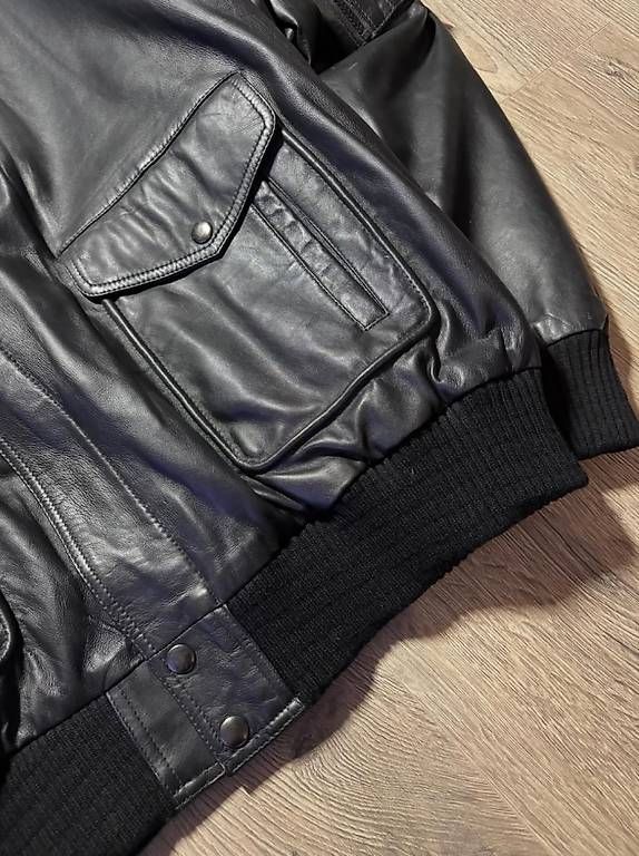 Vestes: Blouson similicuir  – D'occasion à Cheseaux-Lausanne par mad_mnv2 2