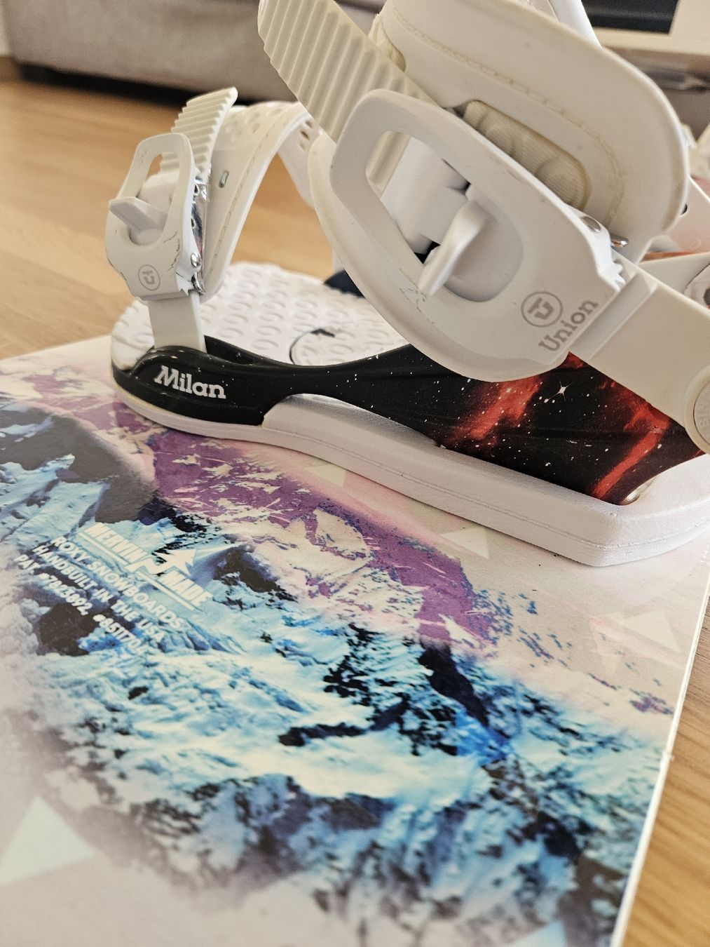 Roxy Board: Snowboard ROXY Sugar 146cm + Fixations UNION Milan – Nuovo (secondo la descrizione) da Morges venduto da Mlle_Croft_91 4