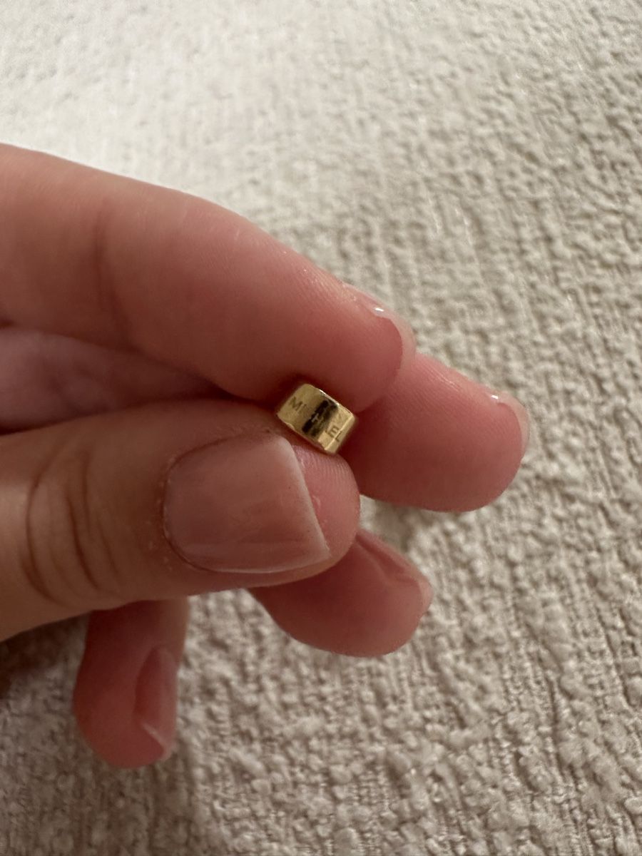 Michael Kors Orecchini pendenti & Orecchini a lobo: Elegante Ohrstecker, goldfarben mit Strass, verbogen – Usato da Zollikofen venduto da mel_b9qm 1