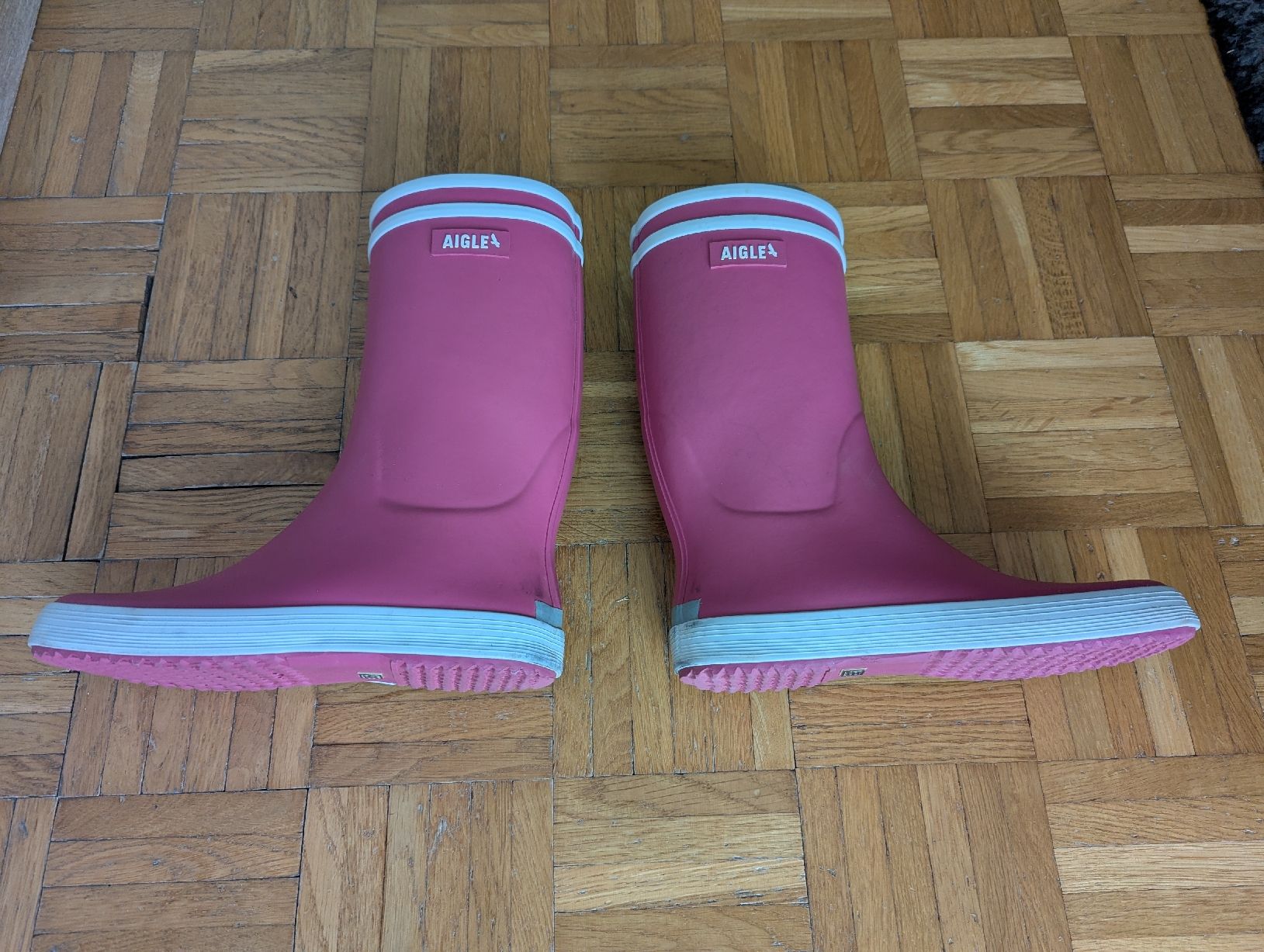 Scarpe per ragazze: Aigle Gummistiefel Mädchen Grösse 35  – Nuovo (secondo la descrizione) da Lengnau AG venduto da sus_znf9 1