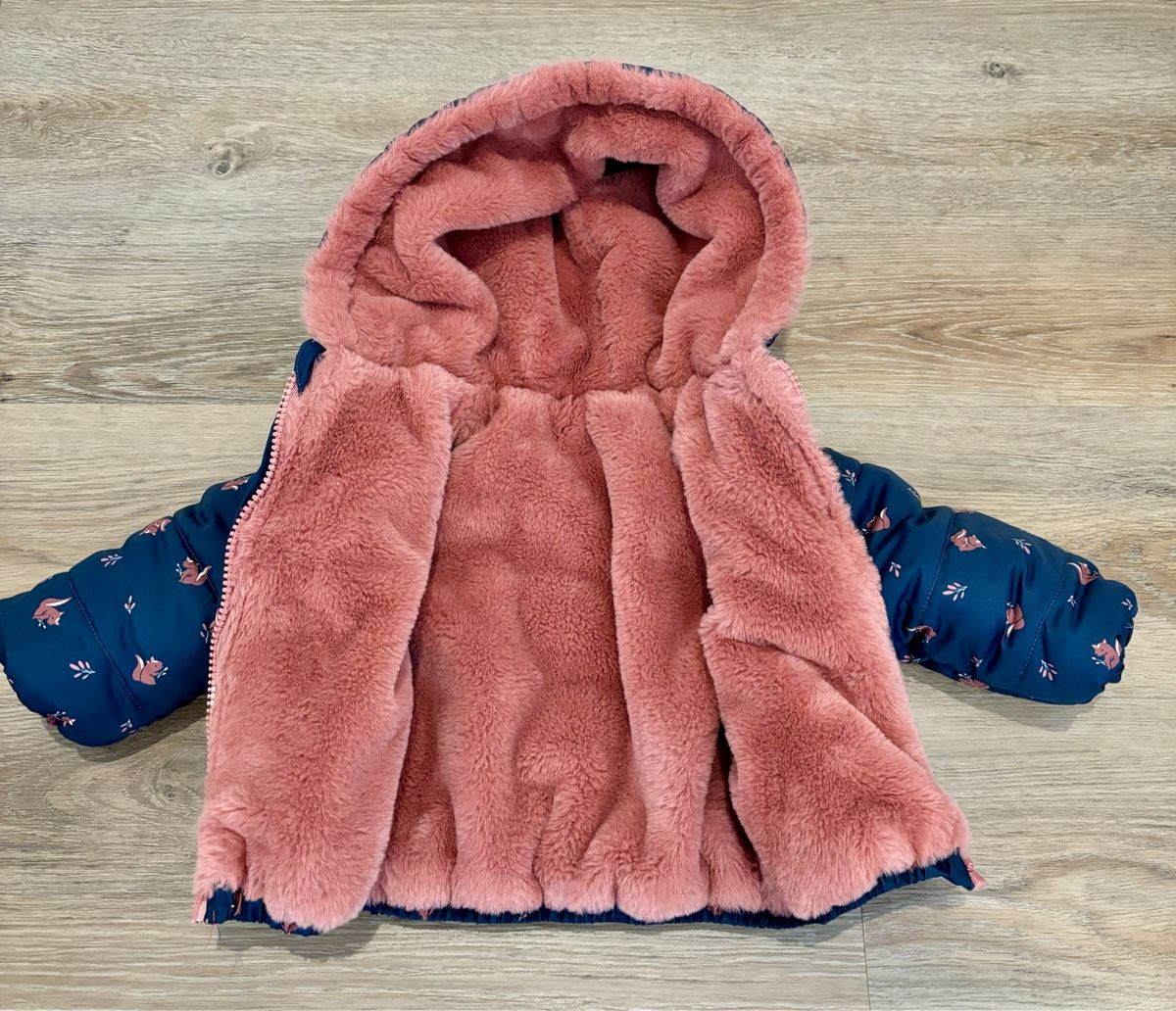 Jacken & Mäntel: Winterjacke mit Kapuze, Gr. 62/68 – Gebraucht aus Einsiedeln von sum_xm7z 1