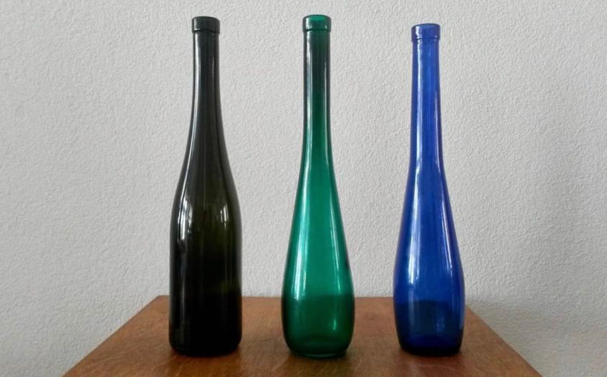 Vasi & Recipienti: Schöne Deko Glasflaschen – Usato da Basel venduto da shirley_gold