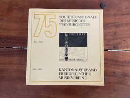 Livre 75 ans Société Cantonale des Musiques Fribourg.