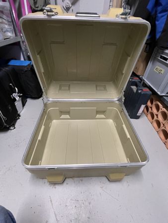 Robuste Transportbox Koffer Outdoor Aufbewahrung