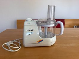Oskar the best: Küchenmaschine mit diversem Zubehör