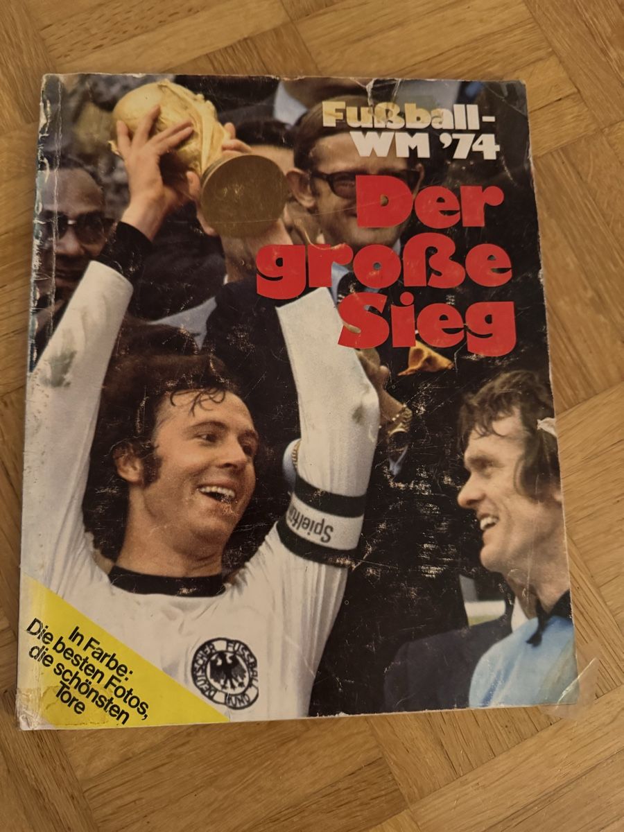Libri: Fussball WM 74 "Der grosse Sieg" Buch – Nuovo (secondo la descrizione) da Hergiswil NW venduto da wert721