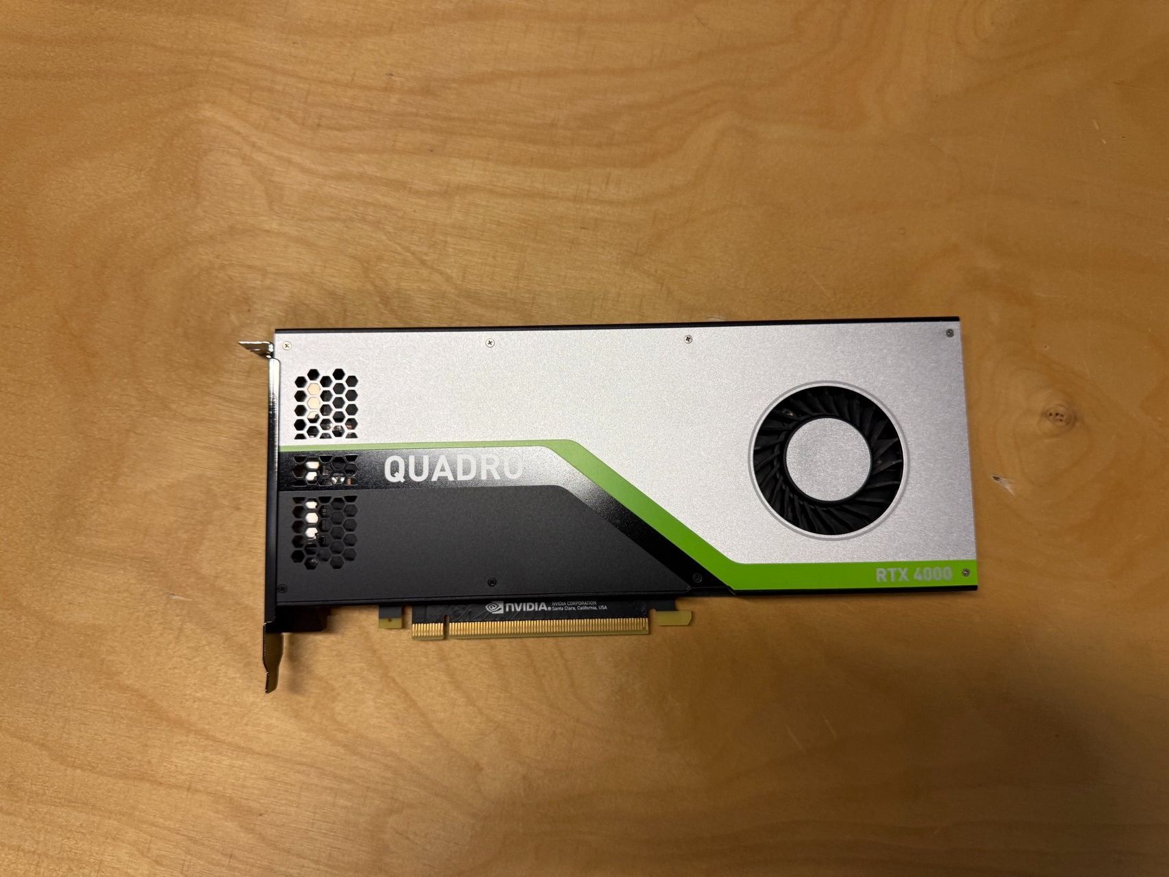Asus Grafikkarten: Asus Quadro RTX 4000 – Gebraucht aus Rafz von Canucks44