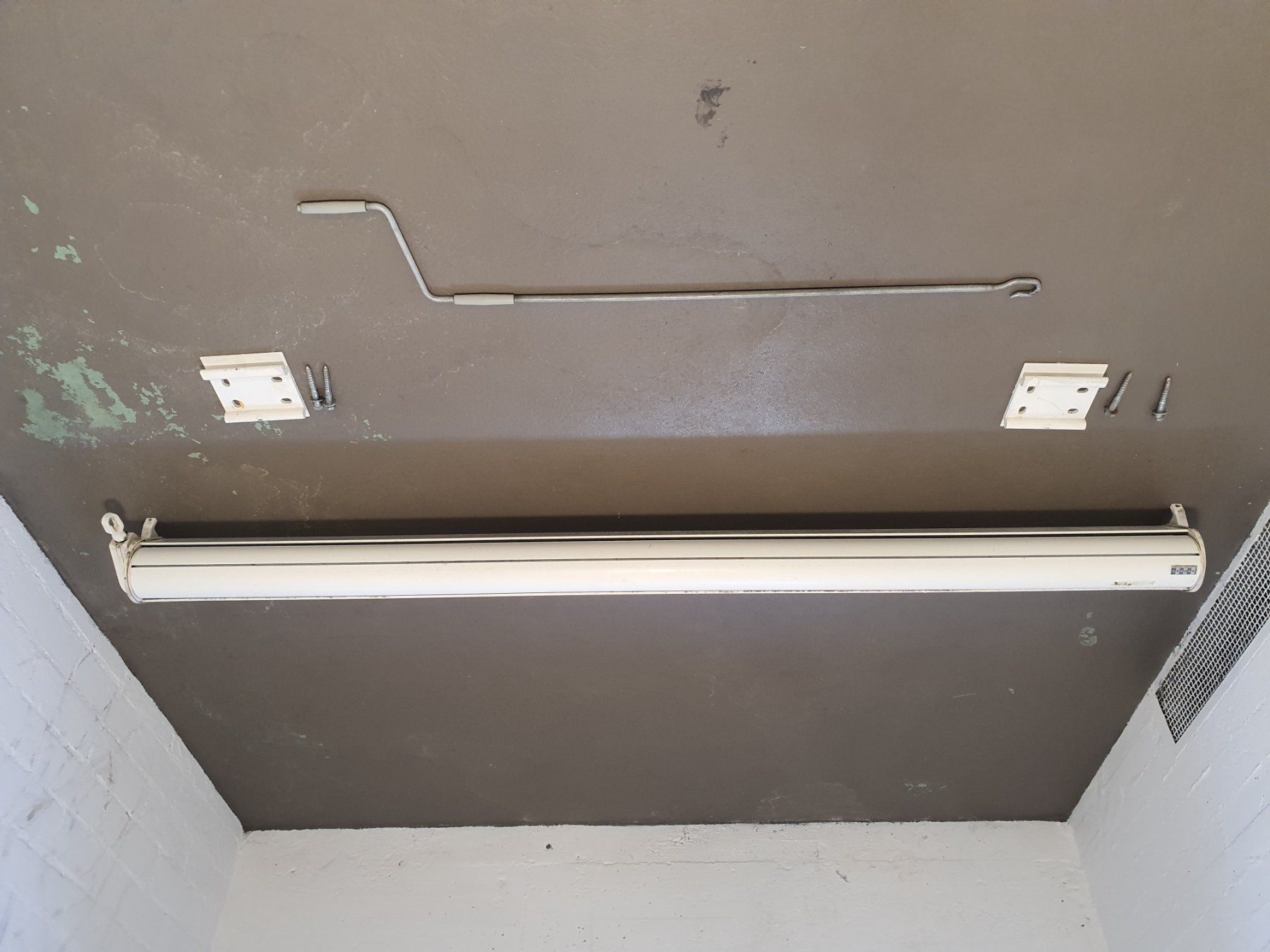 Stobag Tende da sole: SCHWEIZER STOBAG SONNENSTORE/MARQUISE; STORE BANNE/MARQUISE; – Usato da Biel/Bienne venduto da silvermicra 2