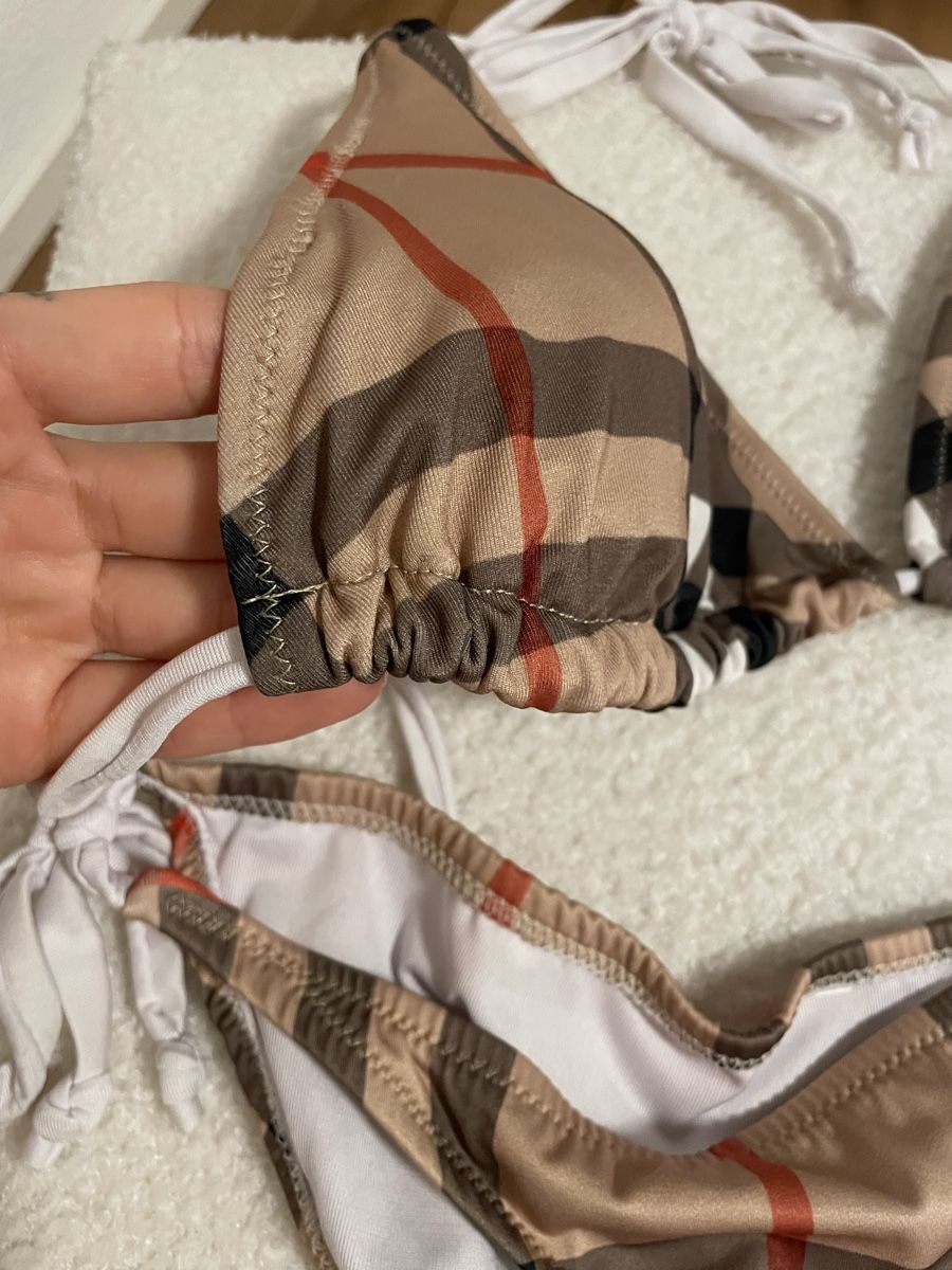 Burberry Maillots de bain & Bikinis: Burberry ähnlich Bikini S  – D'occasion à St. Gallen par web_r57v 2