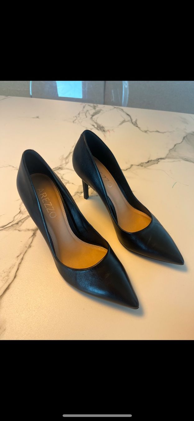 Scarpe da donna: Schwarze Damen Pumps – Usato da Lenzburg venduto da BMK.