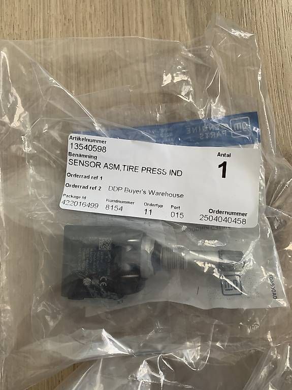 GM Tutti pezzi di ricambio auto: Reifendruck-Sensor - GM (13540598) mit Mutter – Nuovo e nell'imballaggio originale da Oftringen venduto da Dario.01B