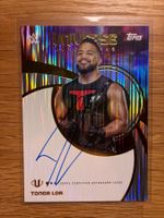 Topps Universe WWE Tonga Loa On Card Autogramm