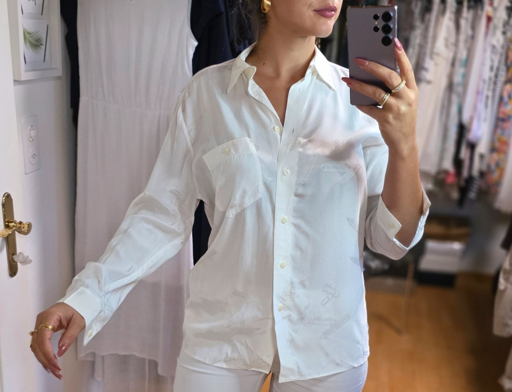 Blusen: Weiße Viskose-Bluse 38/M, Oversize, Motiv Stifte – Gebraucht aus Wald ZH von CapLux