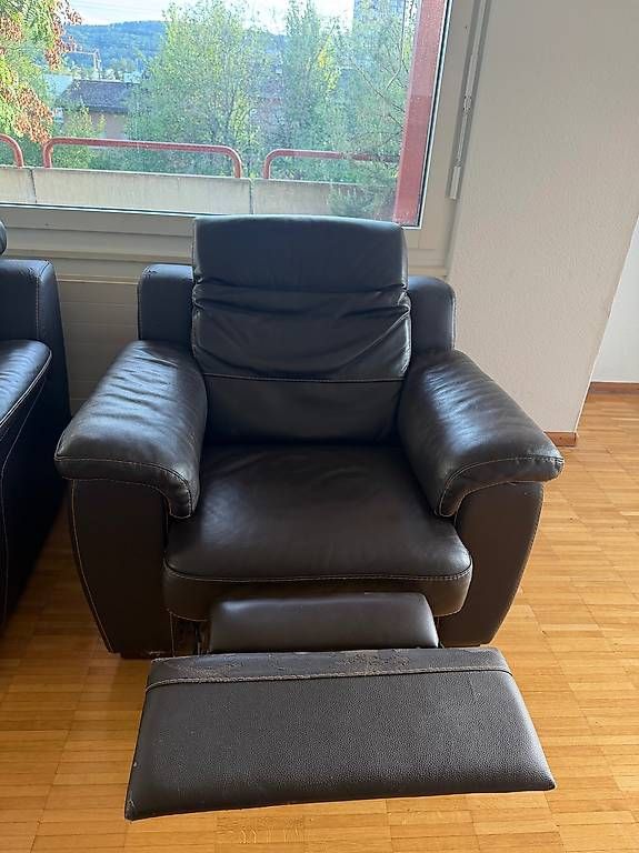 Poltrone: BRAUN LEDERSESSEL MIT ELEKTRISCHER RELAXFUNCTION – Usato da Dübendorf venduto da ame_m57w 1