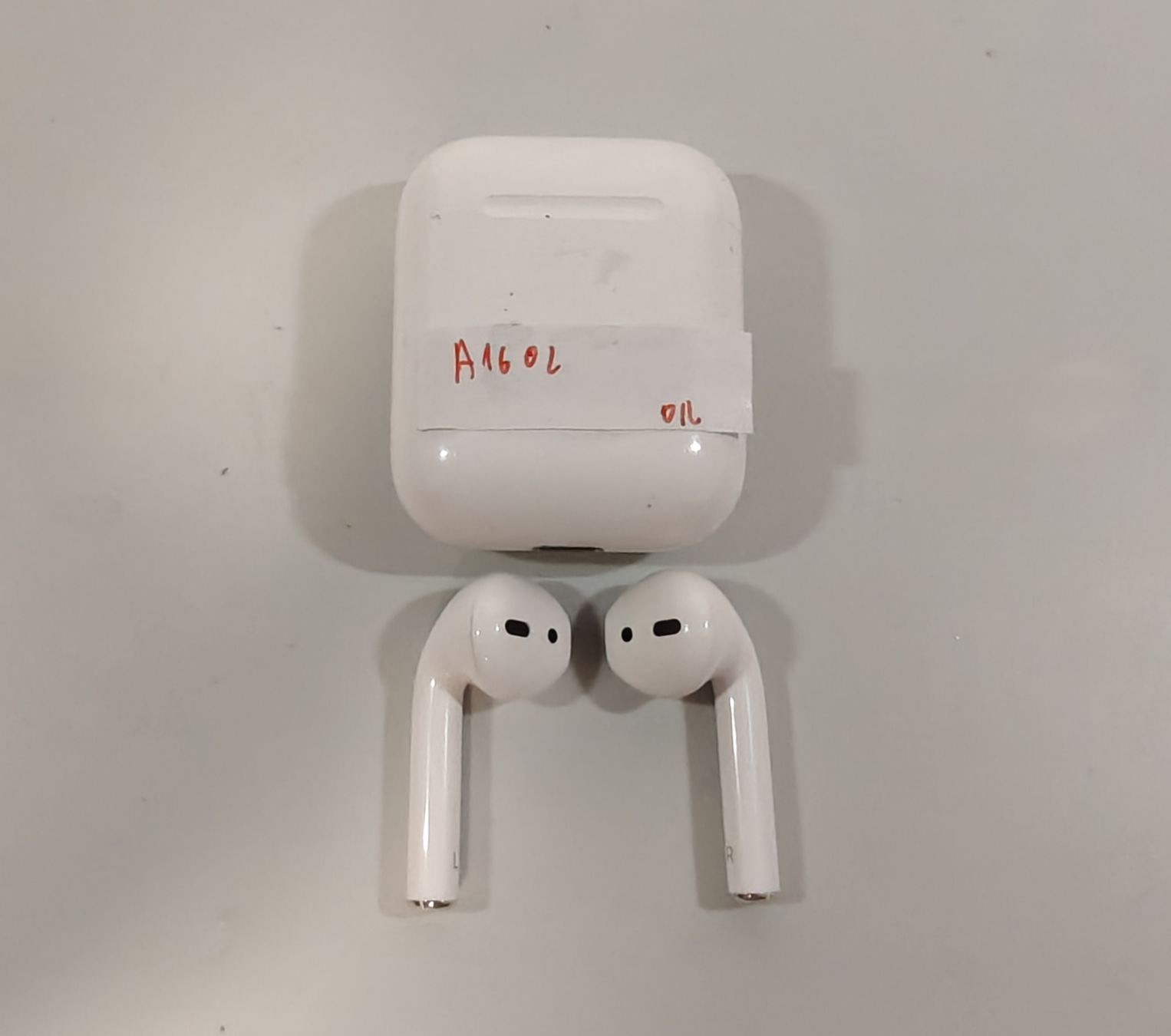 Apple Cuffie: Airpods 2. Generation – Usato da Ehrendingen venduto da Rocky985