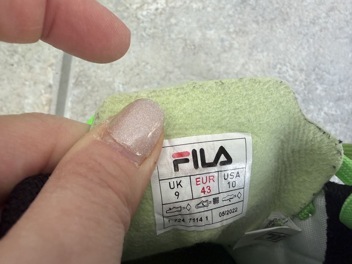 Fila Scarpe da uomo: Fila Hallenschuhe Gr. 43 – Usato da Urdorf venduto da worldaround 2