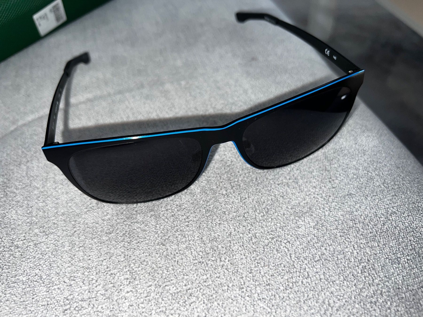 Lacoste Occhiali & Lenti: Lacoste Sonnenbrille top zustand mit Etui – Usato da St. gallen venduto da Weltaristokrat 1