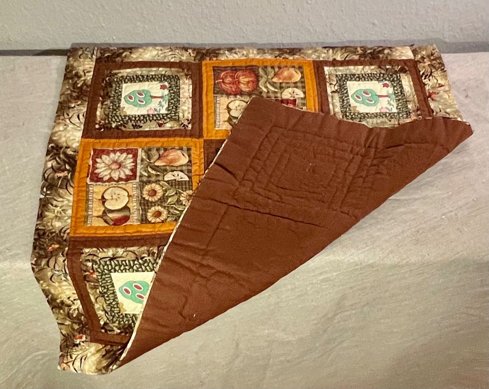 Coperte: Petite couverture pour bébé, vintage, patchwork, coton – Usato da Genève venduto da DELIRBEADS 4
