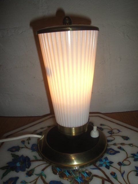Lampen: Tischlampe aus Messing und Kunststoff – Gebraucht aus Zürich von Paykan 7