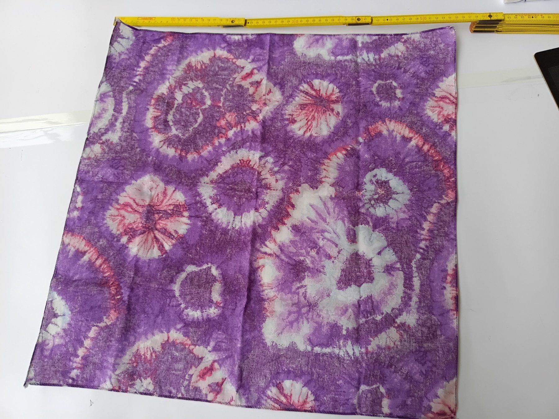 Foulards, Tücher & Schals: Lila Batik Sommer Schal – Neu (gemäss Beschreibung) aus Wängi von Ladys_First 1