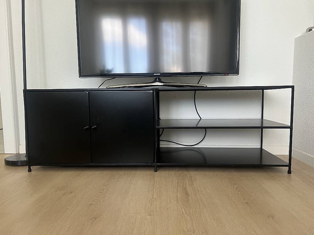 TV Möbel: TV-Möbel / Lowboard – Gebraucht aus Zürich von v.rahel 1