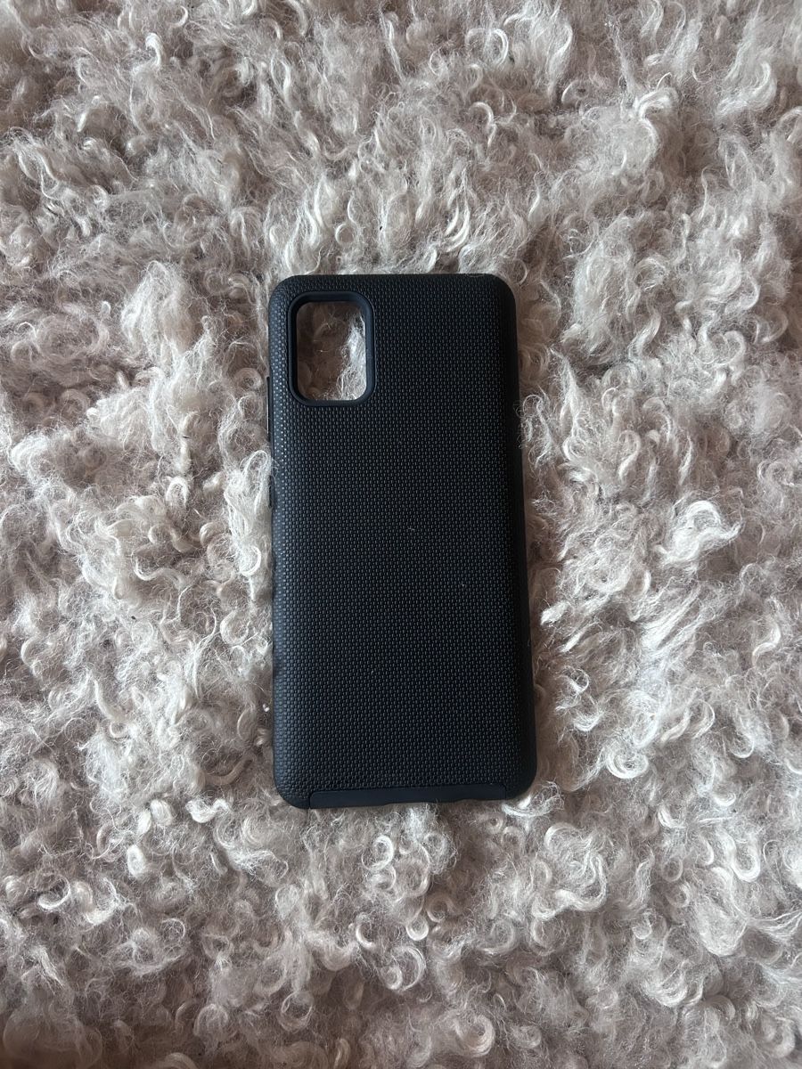 Eiger Coques & Protection écran: Schwarze Eiger Handyhülle - Samsung A51 – D'occasion à Bern par Noemli0