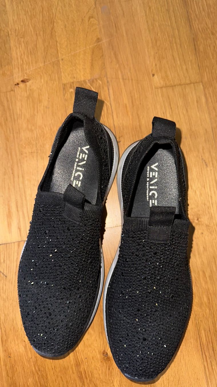 Dosenbach Scarpe da donna: Sneaker von Venice, 37 – Nuovo (secondo la descrizione) da Gümligen venduto da morticiaaddams 2