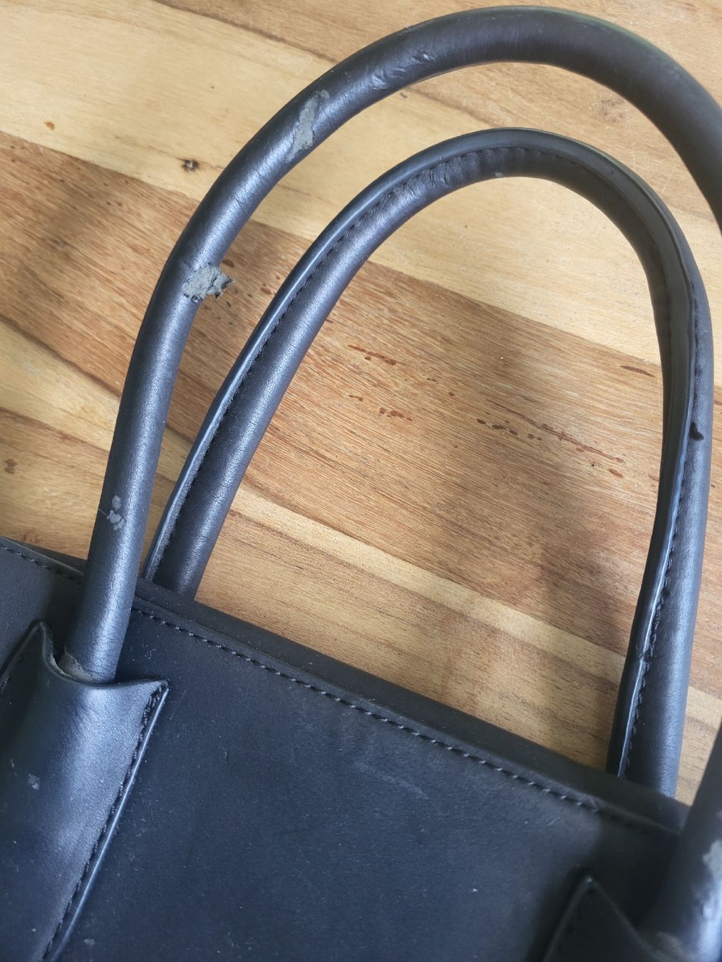 Taschen für Damen: Schwarze Handtasche mit Stil, Sommer-Accessoire – Gebraucht aus Dübendorf von rol_fm6d 4